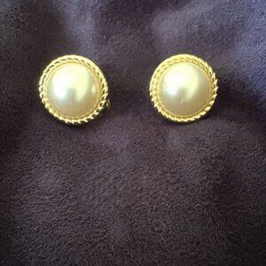 Vintage Monet Classic Gold and Pearl Clip-on Earrings previously loved